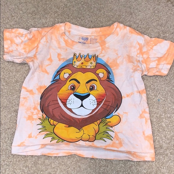 Other - Graphic lion toddler shirt